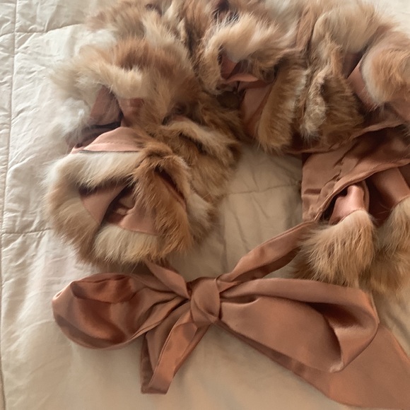 Beautiful neck wrap! Rabbit fur - Picture 2 of 2